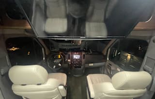 Benz Airstream Luxurious Interstate Grand Lounge