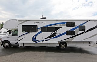 2022 Thor Motor Coach Chateau 31E
