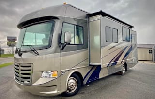 2012 Thor Motor Coach ACE 30 1