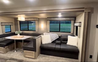 2021 Coachman Catalina Family Traveler!