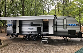 Jared & Steph's Family-Friendly Camper