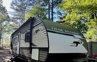 Cozy Bunkhouse | Sleeps 8 | Family+Pet Friendly