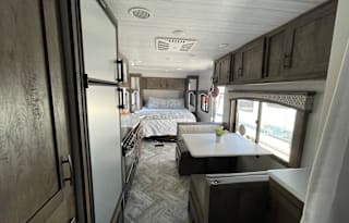2022 Forest River RV EVO  **No Dunes**