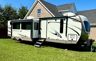 2021 Forest River RV Wildwood 310BHI