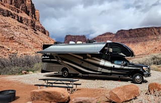 2014 Thor Motor Coach Four Winds Super C 33SW