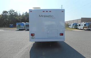 2017 Thor Motor Coach Majestic 23a