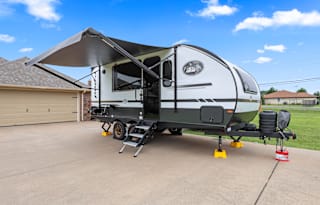 2025 R POD-197  The perfect couples camper!