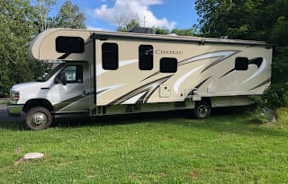 Run-a-Muck Truck 2020 Thor Chateau 31W
