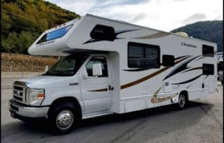 Four Winds RV Chateau 28AT Bunk
