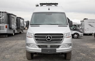 24 Class B Thor Sanctuary 19L Mercedes 4X4 Diesel