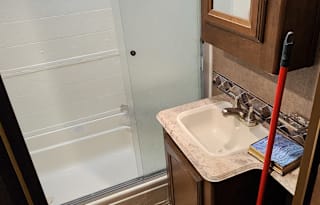 Dave and Catrina's Spacious Kid friendly Camper!!!