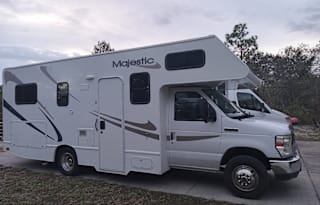 2017 Thor Motor Coach Four Winds 22B