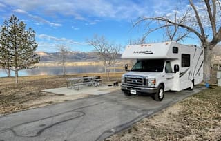 Dog-lovers Adventure on Wheels - Utah