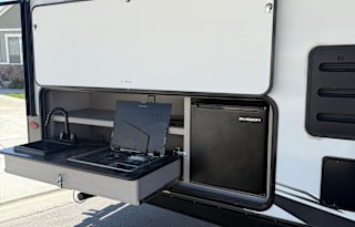 2022 Prime Time RV Tracer 24DBS