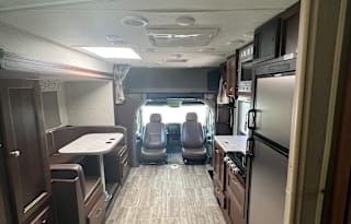 2019 Yellowstone Cruiser
