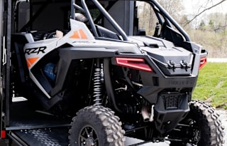 Ama-gi 4400lbs Solar Powered 2 Seat SXS Toy Hauler