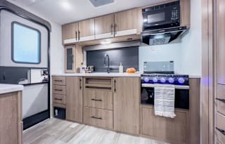 '23 Grand Design Imagine 23LDE - Luxe RV Adventure