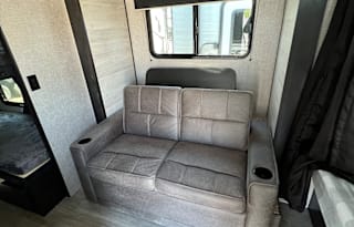 2022 Jayco Jay Flight 184 BS.
