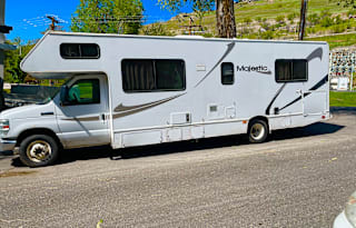 2011 Thor Motor Coach Four Winds 28A