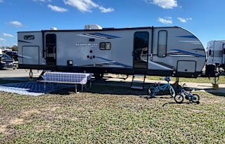 New Forest River Cherokee Alpha Wolf 30DBH Del