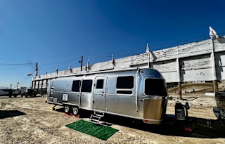 "King of the Road" Tinno's RV Rental