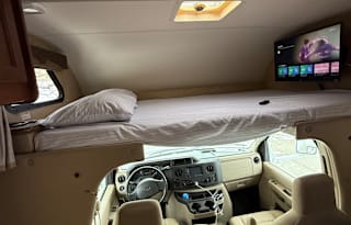 2015 Thor Motor Coach Freedom Elite 23H