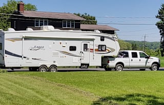 Soar in our Eagle 5th wheel