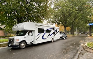 Brand New 2021 Thor Class C Bunk House