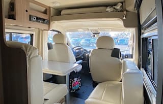 2020 Winnebago Travato 59G pet friendly!