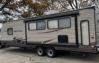 ***Delivery Only - 2017 Grey Wolf 26 RL