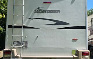 2008 Winnebago Sightseer 35J Bunkbed Model