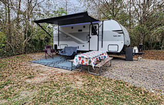 Family Friendly 2025 Jayco JayFlight SLX 197MB