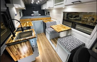 Foxy Roxy 2021 Ram Promaster "Glamping"
