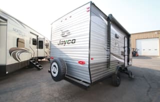 Easy to tow and light 2022 Jayco 174BH Unit 08