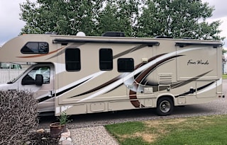 2017 Thor Motor Coach Four Winds 24C