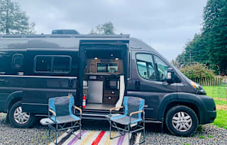 WINNEBAGO TRAVATO Camper Van for winter travels !