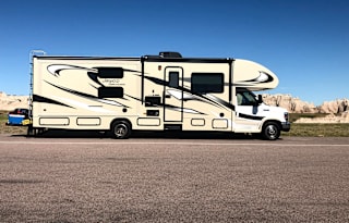 "Wanda" 2015 Jayco Greyhawk 31FS