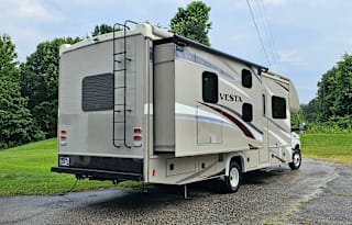2017 Holiday Rambler Vesta 30D