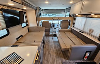 2025 Thor Ace 32B