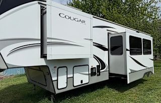 2024 Keystone RV Cougar 364BHL