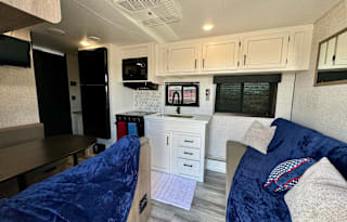 2024 Wayfinder GoPlay 26BH - Pet & Family Friendly