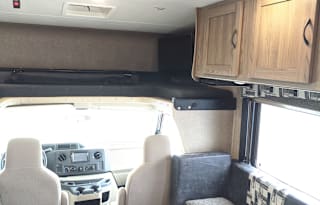 2016 Coachmen RV Freelander 26RS  Ford 350