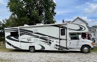 2009 Coachmen Freedom Express 31IS