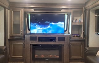 The Landing - '19 Keystone RV Montana H C 375FL