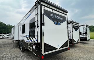 2022 Keystone Fuzion 419