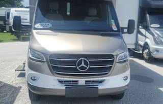2022 Mercedes Winnebago Navion 24J