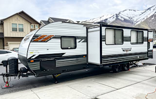 2022 Forest River RV Wildwood X-Lite T273QBXL
