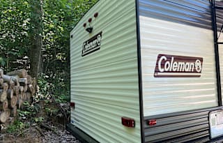Family Friendly 2021 Coleman Lantern with bunks!