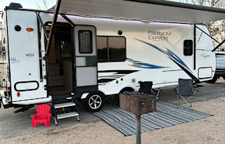 Freeda the Travel Trailer! *Travel Ultra Lite*