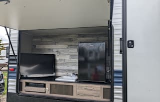 Pet AND kid friendly camper!